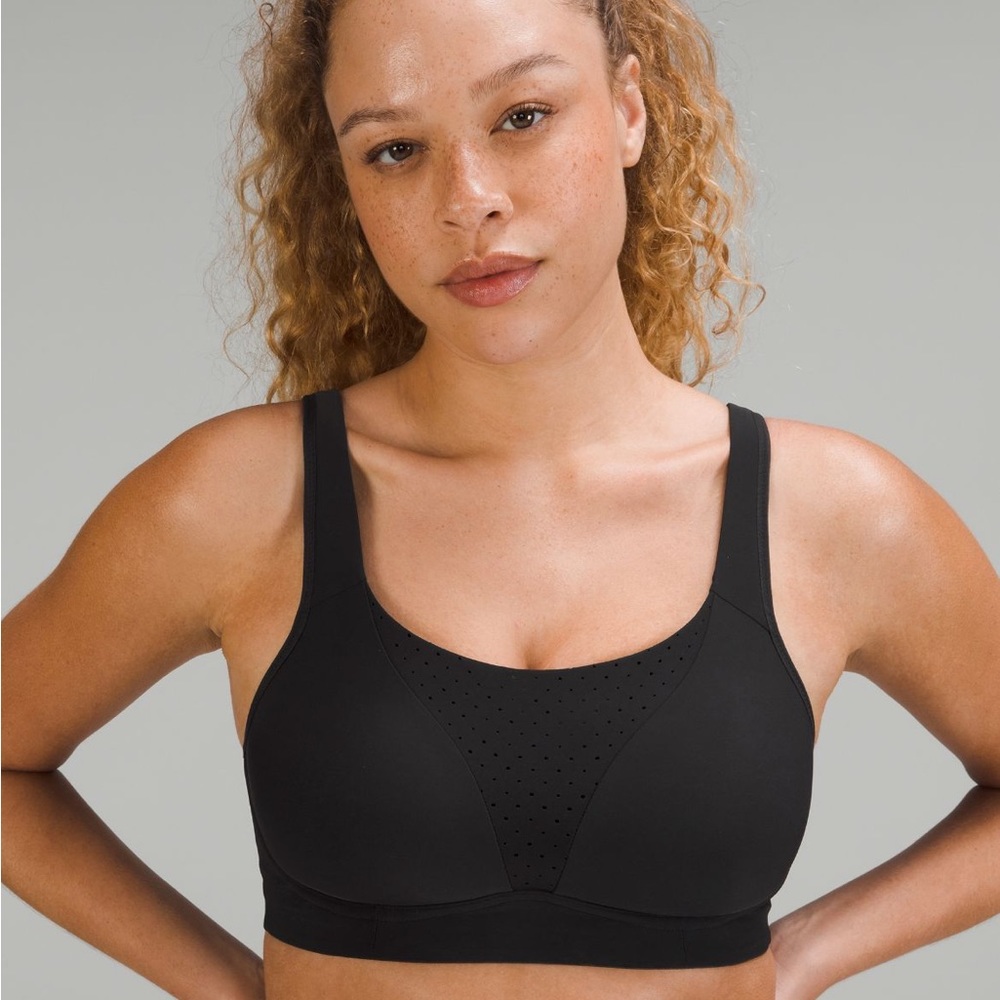 NWOT Lululemon run times bra black 36C